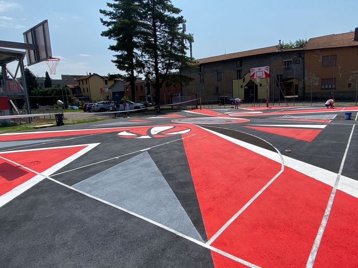 FOTO e VIDEO - Un altro playground varesino ritrova nuova vita grazie a Il Basket Siamo Noi FOTO e VIDEO - Un altro playground varesino ritrova nuova vita grazie a Il Basket Siamo Noi