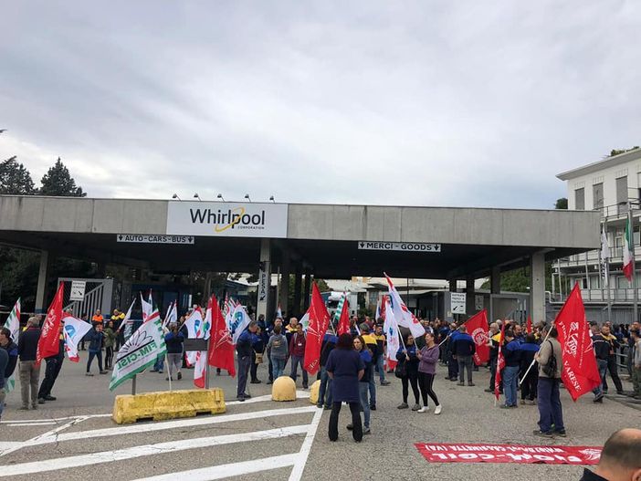 Proseguono le proteste alla Whirlpool di Cassinetta: proclamato uno sciopero il 19 febbraio