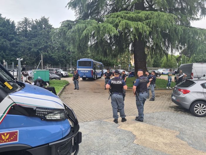FOTO. Gallarate, controlli in zona stazione: denunciato un altro giovane per la maxi rissa FOTO. Gallarate, controlli in zona stazione: denunciato un altro giovane per la maxi rissa