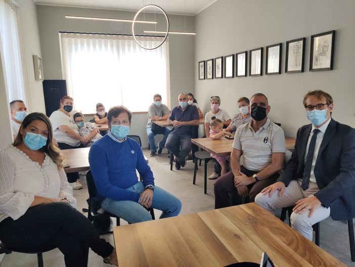 Non c’è il pulmino per i disabili e i genitori vanno dai Carabinieri Non c’è il pulmino per i disabili e i genitori vanno dai Carabinieri