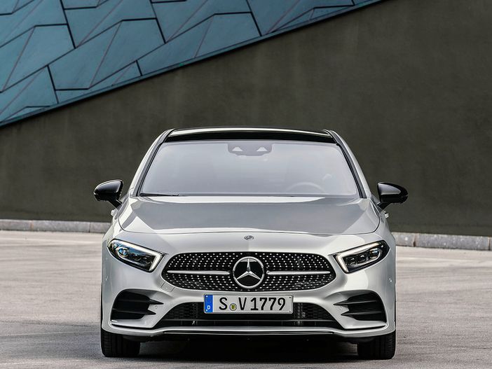 Classe A 2023: grandi aspettative e già le prime indiscrezioni. Ecco le novità.