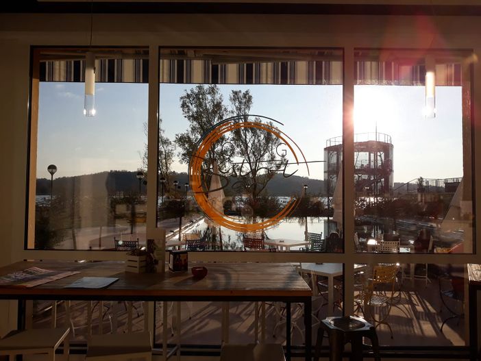 Musica e aperitivi con la suggestione del tramonto sul lago: il "Lido Schiranna" lancia le nuove serate dell'estate varesina