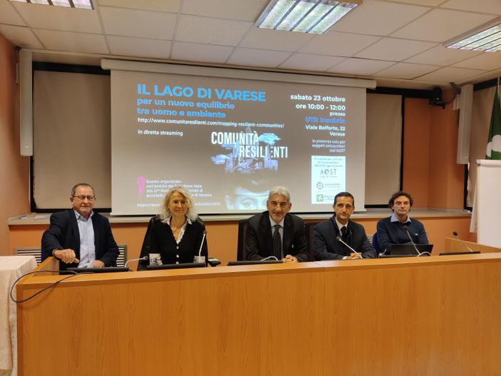 Rigenerazione del Lago di Varese, Cattaneo: «Segnali sempre più positivi. Avanti anche con la rigenerazione delle sponde» Rigenerazione del Lago di Varese, Cattaneo: «Segnali sempre più positivi. Avanti anche con la rigenerazione delle sponde»