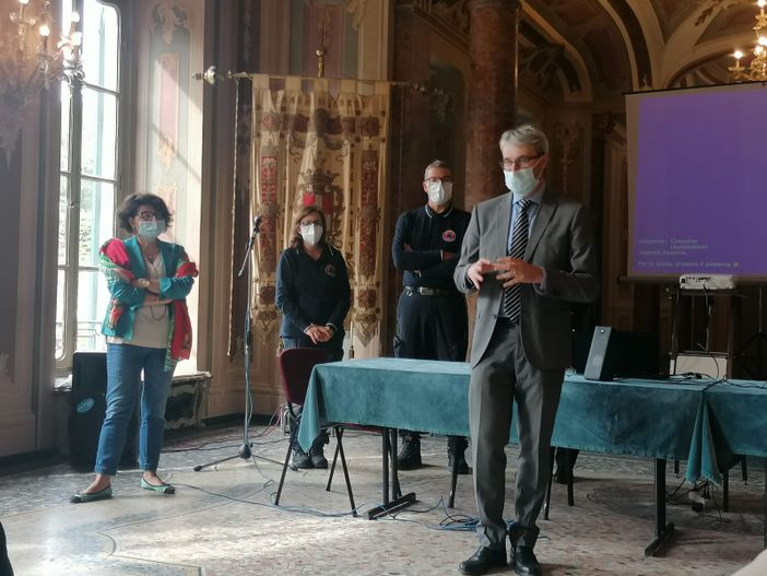 Coronavirus, cresce il numero di casi a Varese: «Tolleranza zero per chi non rispetta le nuove disposizioni»