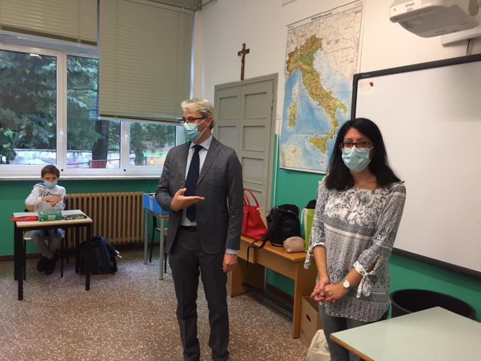 Il sindaco di Varese con i genitori di "Prima a Scuola Varese e Provincia": «Battersi per la riapertura è sacrosanto»