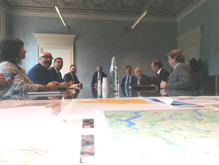 VIDEO. Gli australiani in Comune: «Vogliamo trasformare l'area dello stadio in un quartiere polifunzionale»