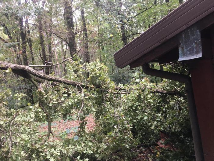 Dopo la furia del maltempo Pianbosco si sente abbandonata. I cittadini chiedono più manutenzione e collegamenti telefonici più efficaci
