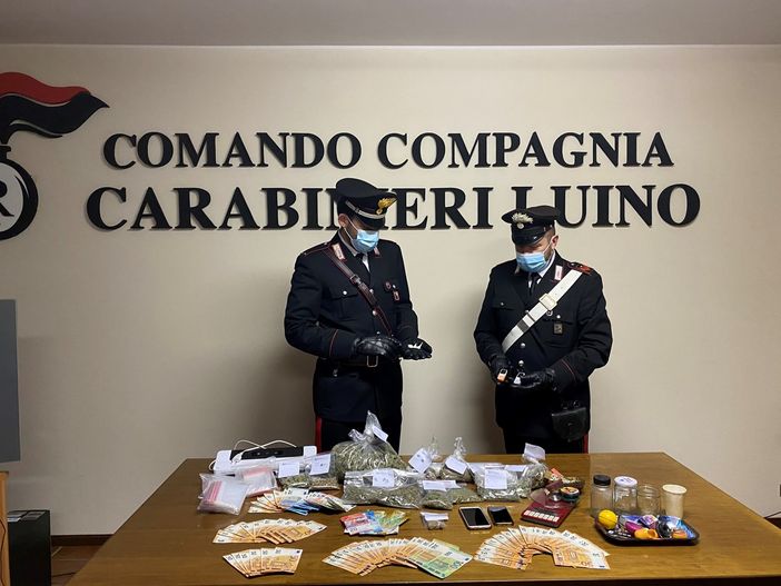 Aveva trasformato il cortile in una piccola piazza per lo spaccio, 31enne arrestato dai carabinieri Aveva trasformato il cortile in una piccola piazza per lo spaccio, 31enne arrestato dai carabinieri