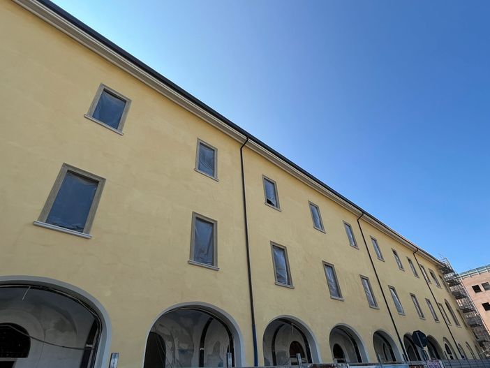 Nuovo polo culturale della ex caserma. I vertici dell'Università Svizzera italiana in visita nei nuovi spazi pensati per la sede distaccata a Varese dell’Archivio del Moderno