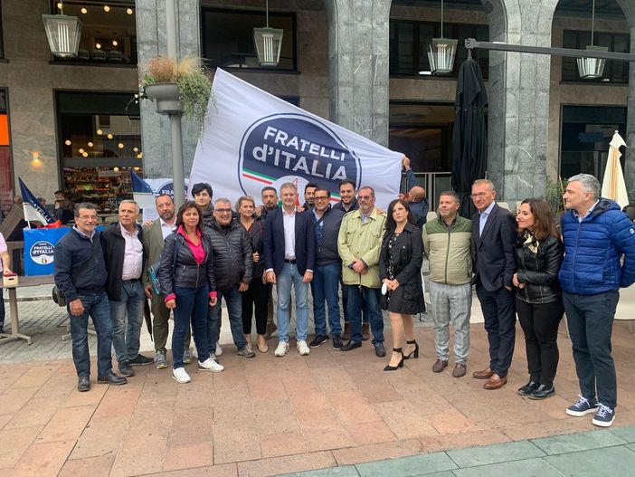 FOTO E VIDEO. Fidanza a Varese per Fratelli d'Italia, Giordano: «Ci ha entusiasmati. Faremo la differenza»