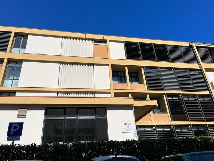 L'istituto Einaudi di via Bertolone a Varese