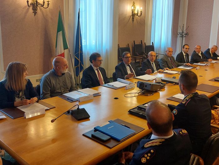 Malpensa, “protocollo sicurezza”: più controlli la sera e nei festivi, lotta a taxi abusivi Malpensa, “protocollo sicurezza”: più controlli la sera e nei festivi, lotta a taxi abusivi