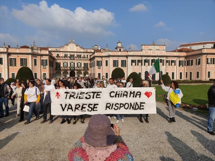 FOTO E VIDEO. "Trieste chiama, Varese risponde”, in 600 in corteo nel centro con “Soprattutto Liberi”