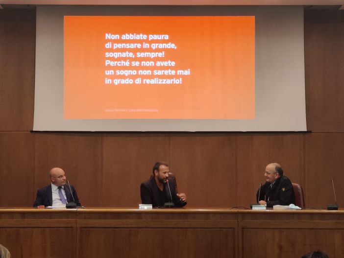 FOTO E VIDEO. Mauro Porcini apre la Varese Design Week con un’iniezione di ottimismo