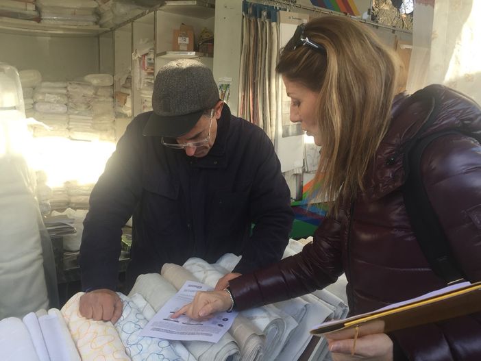 L'orario del mercato in piazza Repubblica lo scelgono gli ambulanti. L'assessore Perusin spiega il sondaggio tra le bancarelle