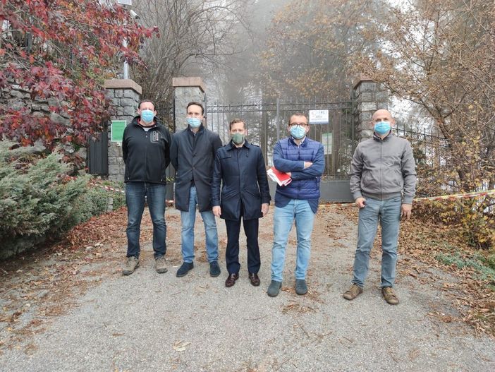 FOTO. Sopralluogo al Campo dei Fiori, Monti e Rolfi: «Regione Lombardia al lavoro per attuare progetti risolutivi. Priorità ad interventi di contrasto al dissesto idrogeologico»