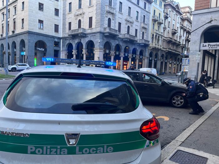 Allerta meteo a Varese: obbligo di gomme da neve o catene a bordo. Controlli della Polizia locale