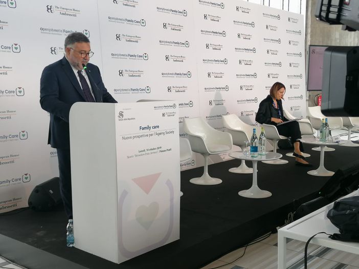 Badanti e servizi agli anziani, Rasizza (Openjobmetis): «Vogliamo diventare il punto di riferimento»