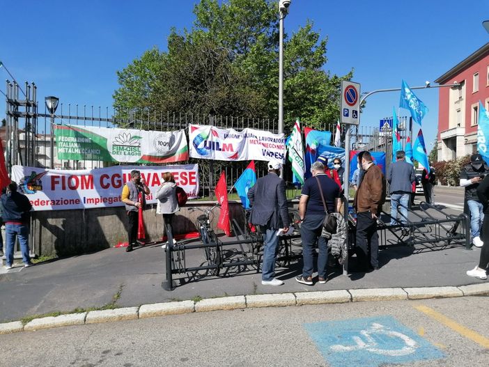 Strage di morti sul lavoro in Lombardia, martedì 4 ore di sciopero Strage di morti sul lavoro in Lombardia, martedì 4 ore di sciopero