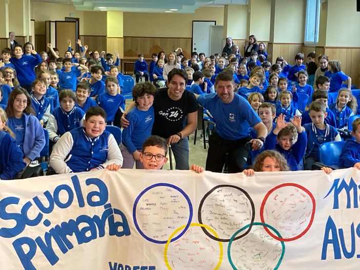 I valori dello sport puro in classe a Varese: una lezione con il campione Alessandro Andreoni