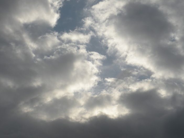 È il giorno di temporali con rischio grandine e raffiche di vento: ecco dove e quando colpiranno