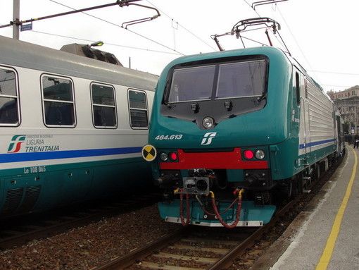 Inizio settimana con sciopero nazionale dei treni: da lunedì alle 21 disagi per pendolari e viaggiatori