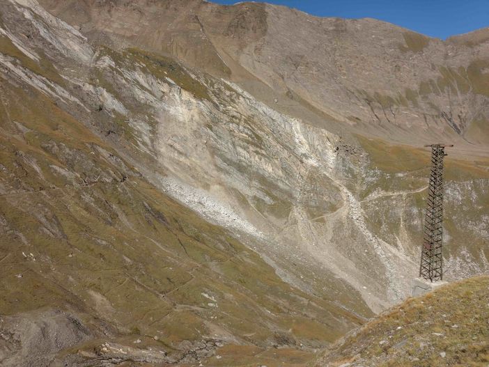 Val Formazza, concluso il recupero delle due vittime della frana nonostante i crolli. Il dolore e il grazie ai soccorritori Val Formazza, concluso il recupero delle due vittime della frana nonostante i crolli. Il dolore e il grazie ai soccorritori