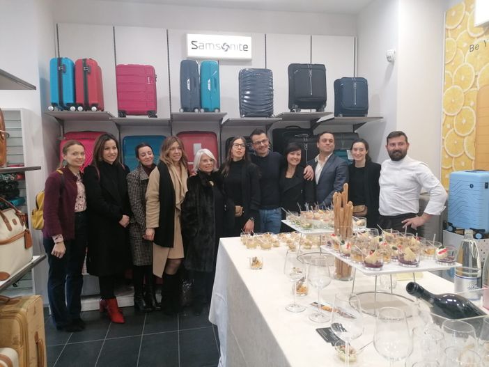 VIDEO. La Valigeria Ambrosetti compie 90 anni e festeggia insieme alla città VIDEO. La Valigeria Ambrosetti compie 90 anni e festeggia insieme alla città