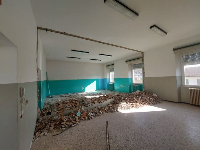 Lavori iniziati per la realizzazione del nuovo asilo nido di Cittiglio (foto Facebook Polis)