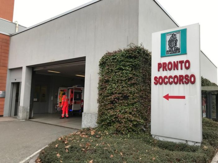 Il motociclista ferito è stato portato in codice rosso al pronto soccorso dell'ospedale di Circolo