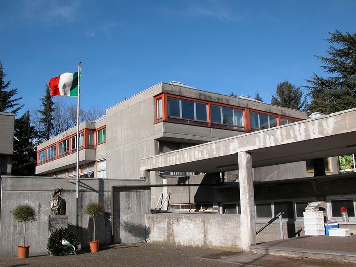 La scuola Vidoletti si prepara ad accogliere gli alunni in sicurezza La scuola Vidoletti si prepara ad accogliere gli alunni in sicurezza