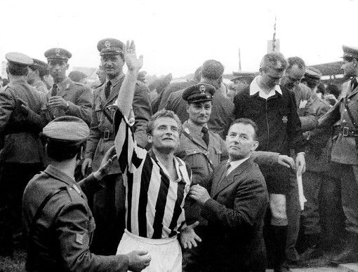 E' morto Giampiero Boniperti, aveva 92 anni: la Juve e il calcio italiano piangono la leggenda bianconera