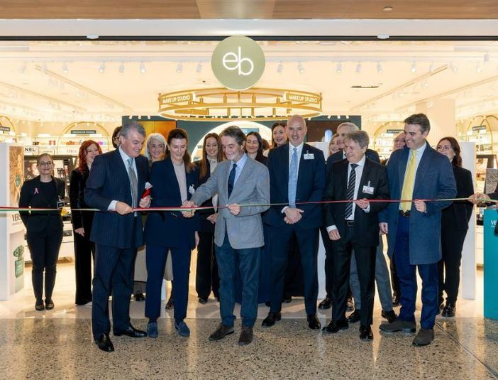 Taglio del nastro avvenuto stamattina per il beauty store all'Esselunga in viale Europa