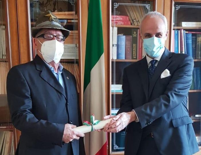 Roberto Caravati con il Prefetto di Varese Dario Caputo Roberto Caravati con il Prefetto di Varese Dario Caputo