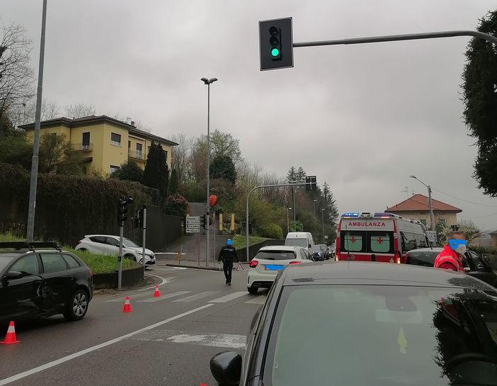 Foto dalla pagina Facebook "Daverio" della vicesindaco Chiara Vezzini Foto dalla pagina Facebook "Daverio" della vicesindaco Chiara Vezzini