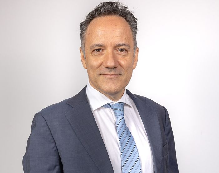 Michele Falcone. Sotto: Emilio Conti