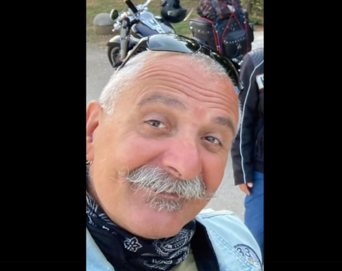 Le foto sono tratte dall'omaggio pubblicato sulla pagina Facebook del Moto Club SS33 Sempione Le foto sono tratte dall'omaggio pubblicato sulla pagina Facebook del Moto Club SS33 Sempione