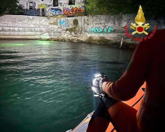 Proseguono le ricerche del 21enne disperso nelle acque del lago a Caldè