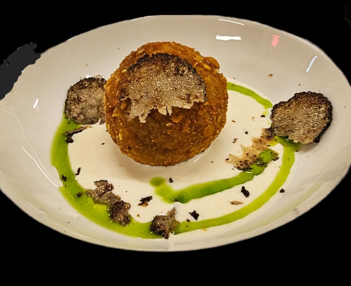 “Cena in Nero” sold-out a Villa Ida di Laigueglia “Cena in Nero” sold-out a Villa Ida di Laigueglia