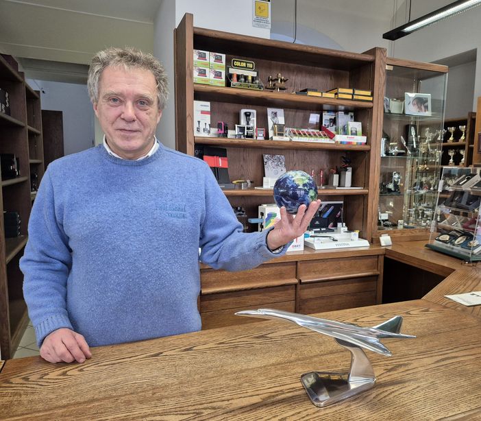 Alberto Fumagalli con la madre Maria Maroni porta avanti con cura e passione uniche &quot;Maroni &amp; Fumagalli&quot; in via Sacco