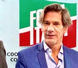 «I proventi della sosta ai ristori per commercianti», la proposta del consigliere Galparoli (FI)