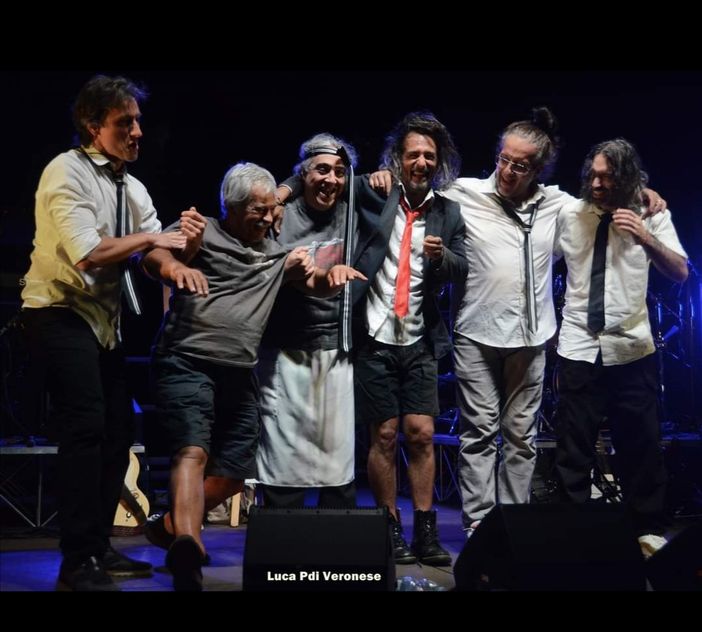 Il Concerto benefico per il Faro è una Rock school al Teatro di Varese Il Concerto benefico per il Faro è una Rock school al Teatro di Varese