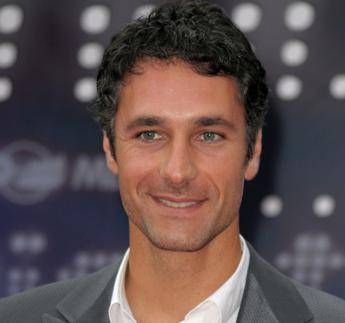 Audio rubati a Raoul Bova, indagato amico della modella Ceretti Audio rubati a Raoul Bova, indagato amico della modella Ceretti