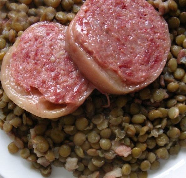 I saldi? Oggi sono gastronomici  con panettone, zampone e cotechino