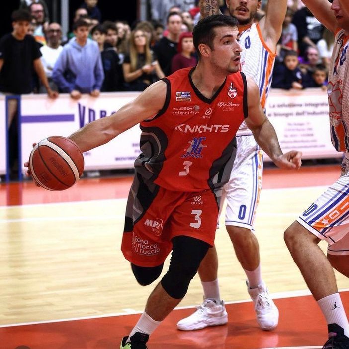 Knights, Luca Antonietti firma per Vicenza e saluta: «Bella esperienza, grazie Legnano e in bocca al lupo» Knights, Luca Antonietti firma per Vicenza e saluta: «Bella esperienza, grazie Legnano e in bocca al lupo»