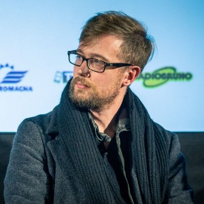 Giulio Sangiorgio. Sotto, Steve Della Casa e Paola Poli Giulio Sangiorgio. Sotto, Steve Della Casa e Paola Poli