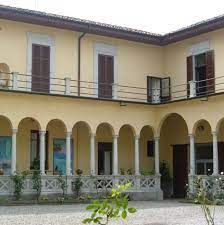 Il convento delle suore di Bardello compie 100 anni e in paese arriva monsignor Delpini Il convento delle suore di Bardello compie 100 anni e in paese arriva monsignor Delpini