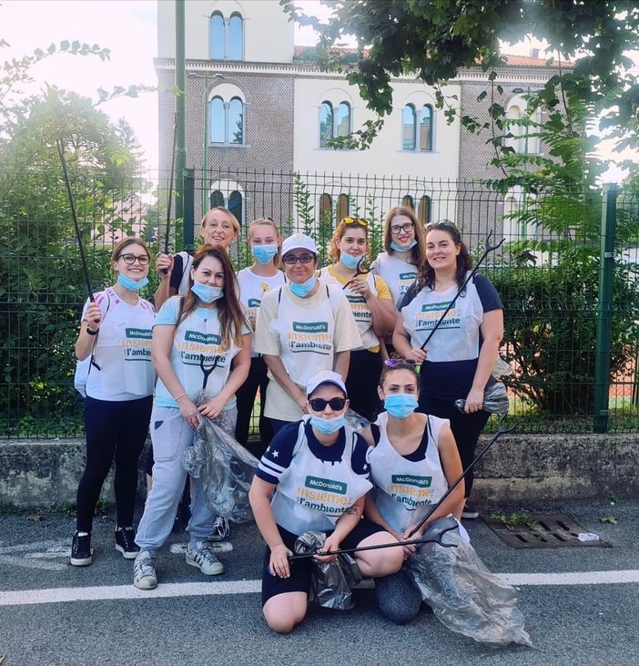 “Le giornate insieme a te per l’ambiente” di McDonald’s arrivano a Somma Lombardo: raccolti 40 chili di rifiuti “Le giornate insieme a te per l’ambiente” di McDonald’s arrivano a Somma Lombardo: raccolti 40 chili di rifiuti