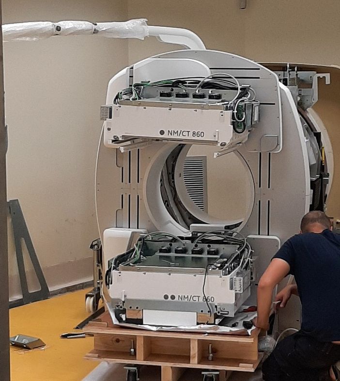 Tre nuove gamma camere alla Medicina nucleare dell'ospedale di Circolo. Investimento di oltre 1,5 milioni Tre nuove gamma camere alla Medicina nucleare dell'ospedale di Circolo. Investimento di oltre 1,5 milioni