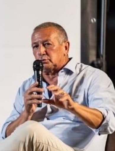 "Ma è solo una figuraccia che irrita Putin" "Ma è solo una figuraccia che irrita Putin"